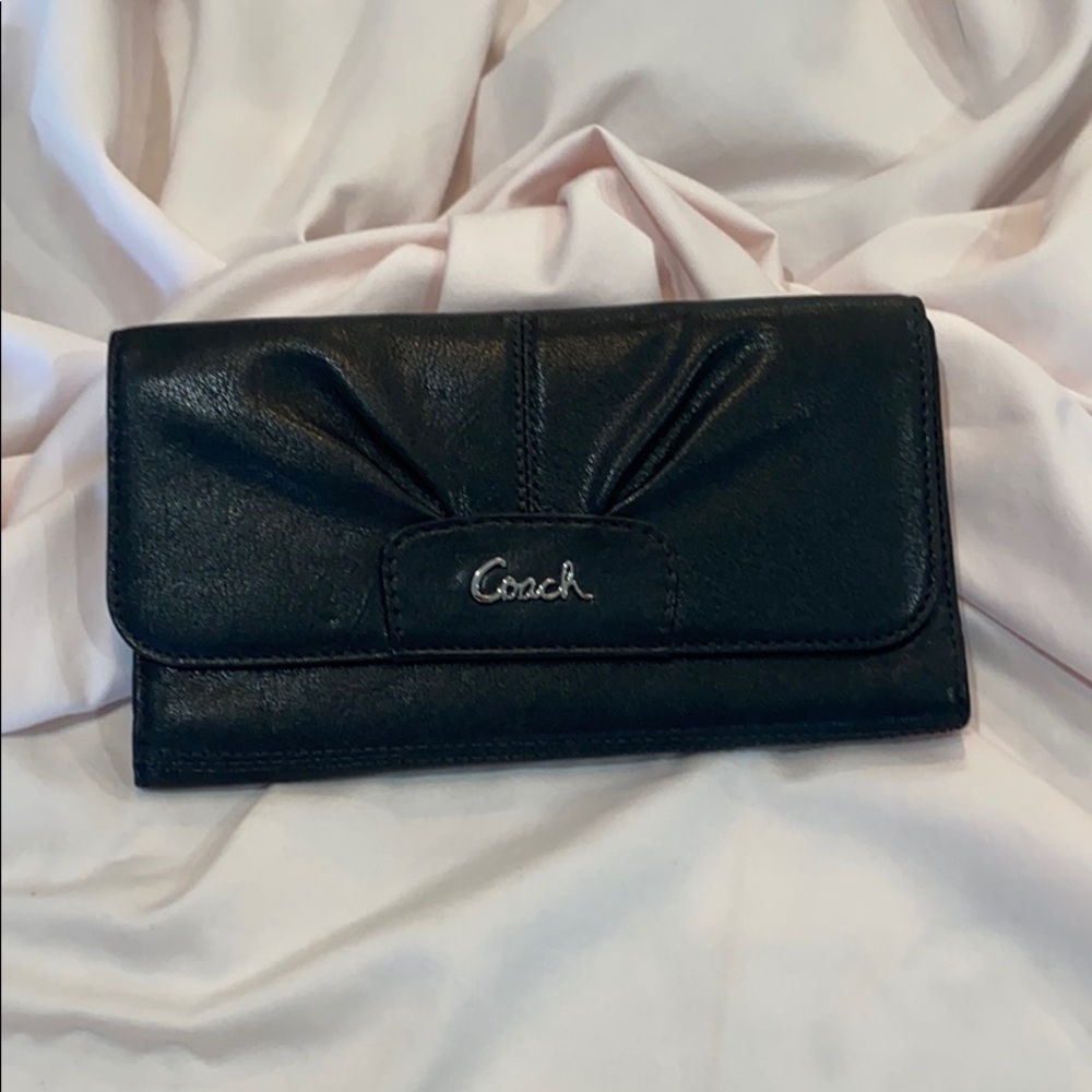 Coach elegant black wallet - Picture 1 of 3
